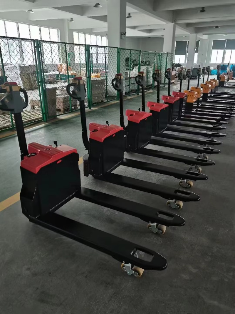 Ekonomiczny i wygodny w obsłud – Hand Pallet Truck recenzja i cena